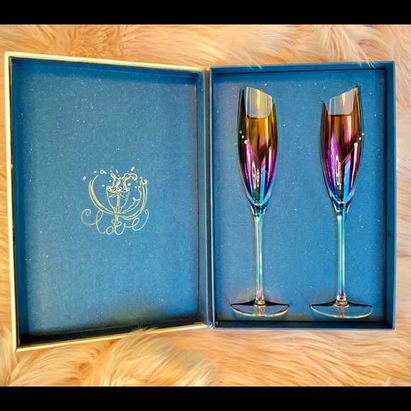 Champagne Mami™ Limited Edition Iridescent Diamond Accent Champagne Toasting Set - Picture 5 of 5